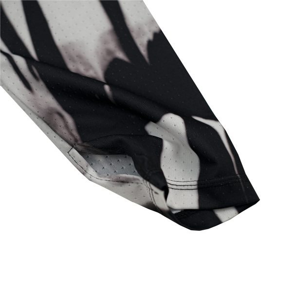 SUVS FACING Dri-FIT Long-Sleeve Graphic Running [BLACK]